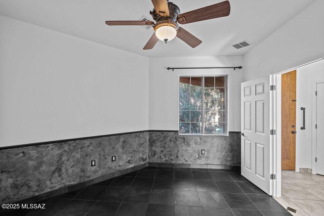 203 E Brearley Drive, Oro Valley, AZ 85737