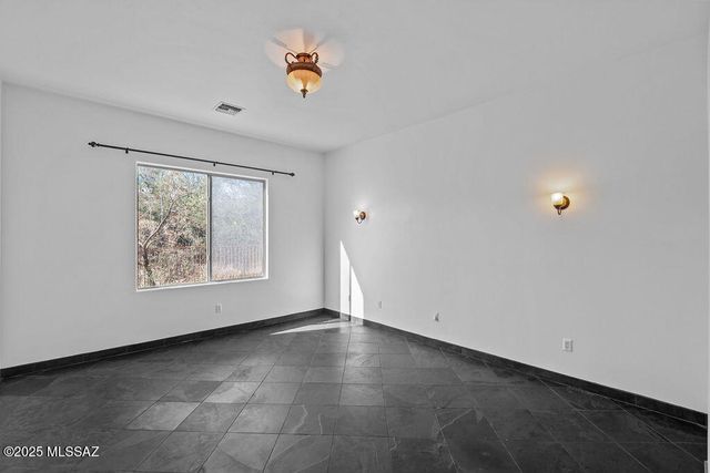 203 E Brearley Drive, Oro Valley, AZ 85737