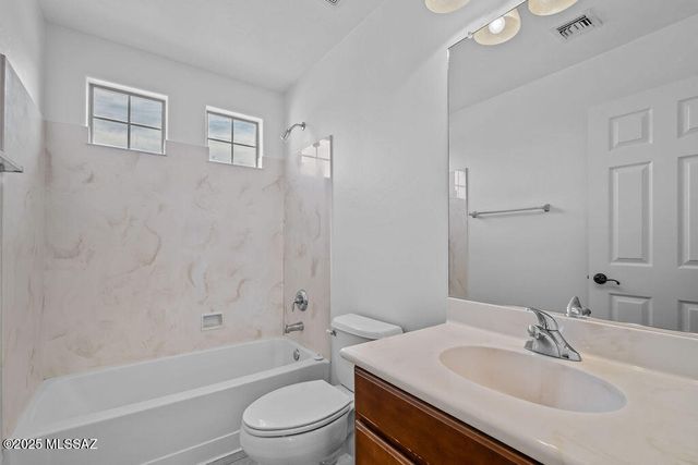 203 E Brearley Drive, Oro Valley, AZ 85737