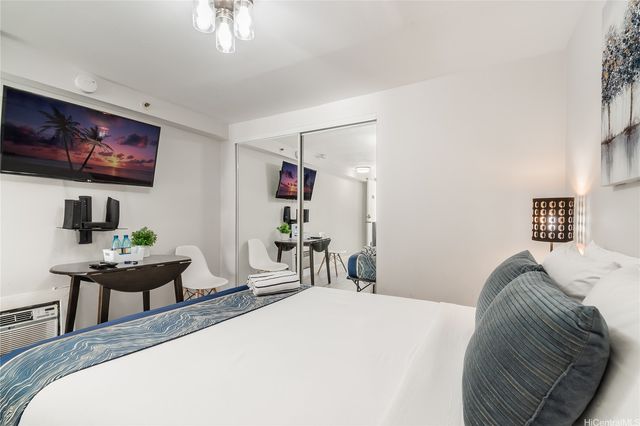 2450 Prince Edward Street 201A, Honolulu, HI 96815