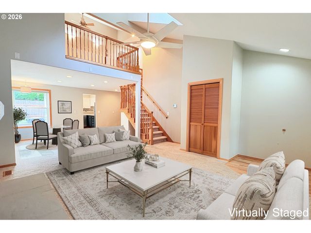 14117 Sw FANNO CREEK Pl, Portland, OR 97224