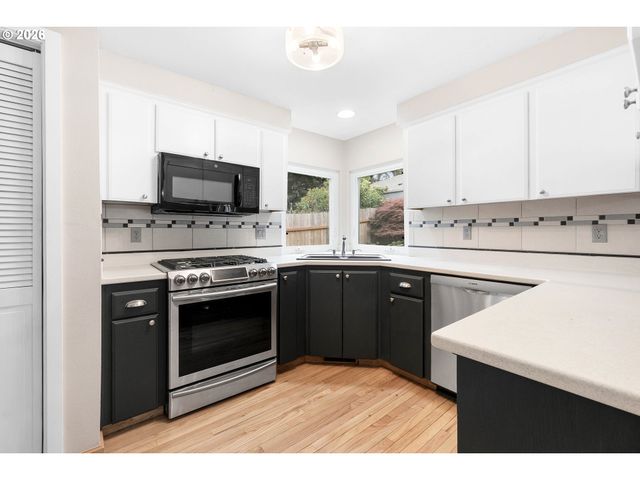 14117 Sw FANNO CREEK Pl, Portland, OR 97224