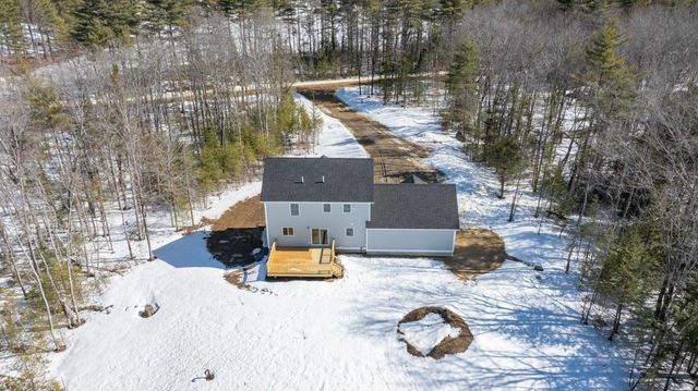 56 Beaver Pond Drive, Barnstead, NH 03218