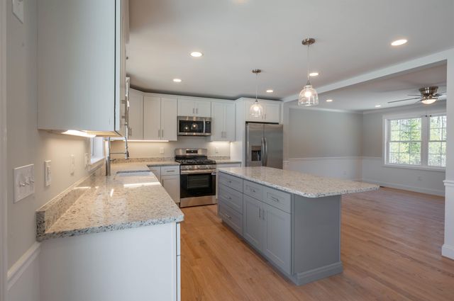 56 Beaver Pond Drive, Barnstead, NH 03218