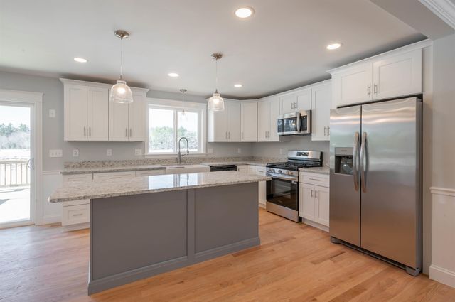 56 Beaver Pond Drive, Barnstead, NH 03218