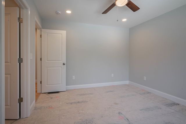 56 Beaver Pond Drive, Barnstead, NH 03218