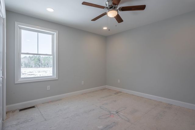 56 Beaver Pond Drive, Barnstead, NH 03218