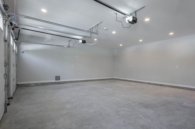 56 Beaver Pond Drive, Barnstead, NH 03218