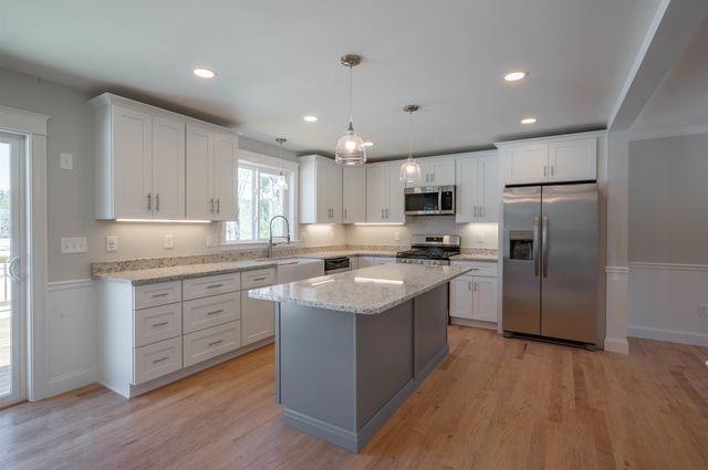 56 Beaver Pond Drive, Barnstead, NH 03218