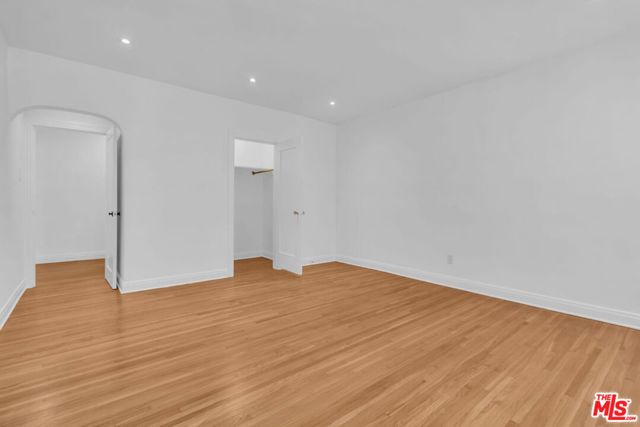 6131 W 5th Street, Los Angeles, CA 90048