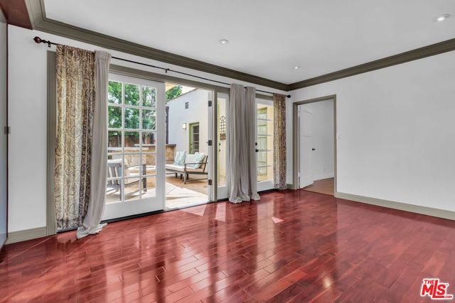 6131 W 5th Street, Los Angeles, CA 90048