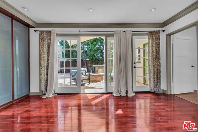 6131 W 5th Street, Los Angeles, CA 90048