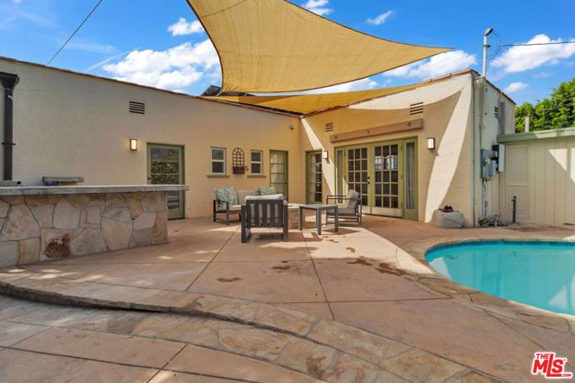 6131 W 5th Street, Los Angeles, CA 90048