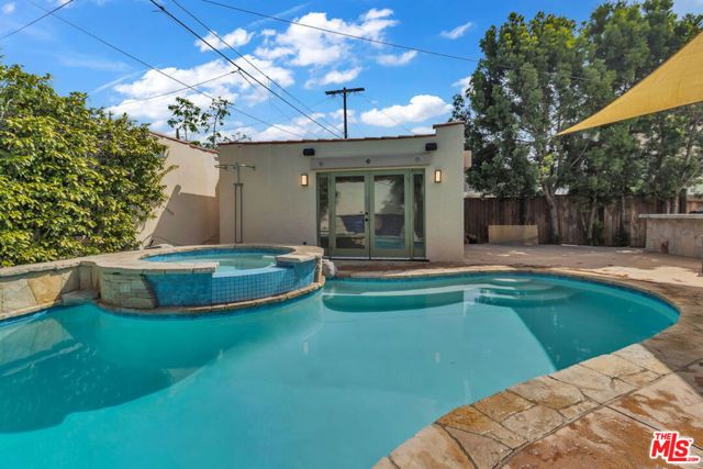 6131 W 5th Street, Los Angeles, CA 90048