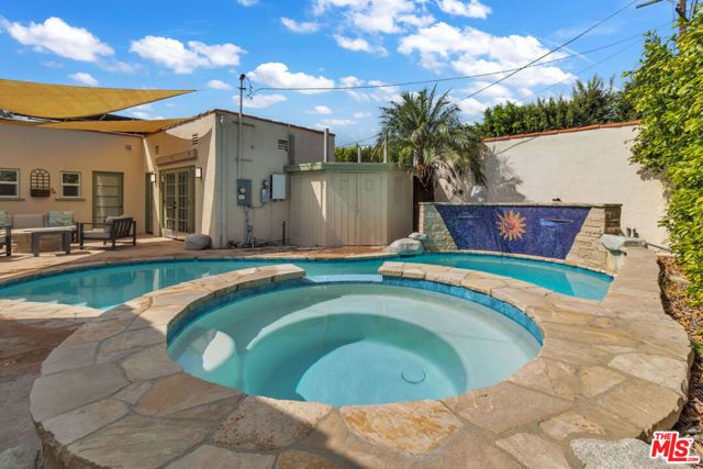 6131 W 5th Street, Los Angeles, CA 90048