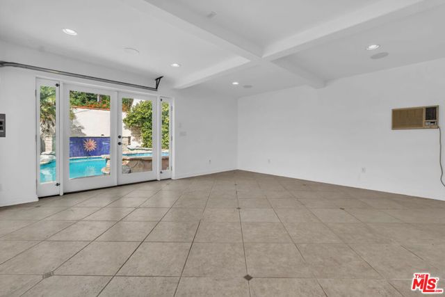 6131 W 5th Street, Los Angeles, CA 90048