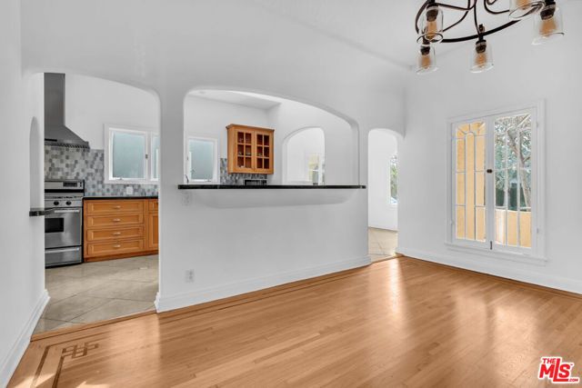 6131 W 5th Street, Los Angeles, CA 90048