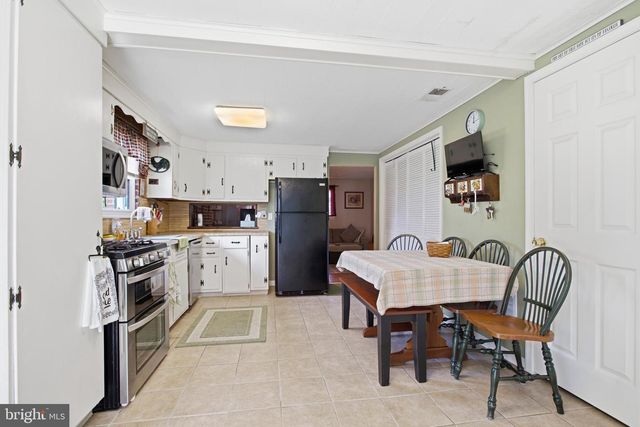 24 MIAMI RD, West Norriton, PA 19403