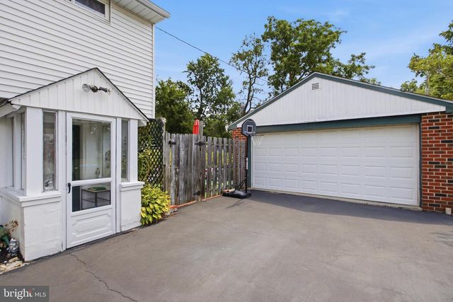 24 MIAMI RD, West Norriton, PA 19403