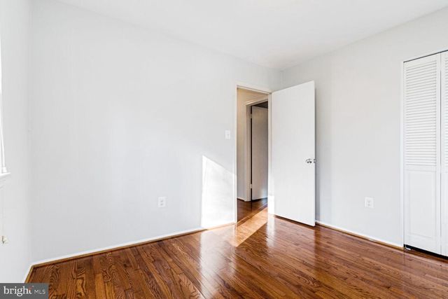 17020 BRIARDALE, Rockville, MD 20855