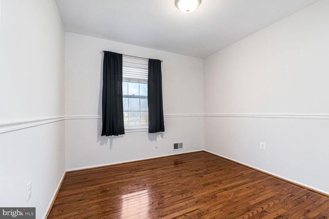 17020 BRIARDALE, Rockville, MD 20855