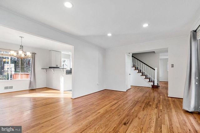 17020 BRIARDALE, Rockville, MD 20855