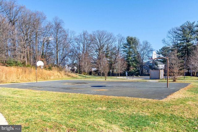 17020 BRIARDALE, Rockville, MD 20855