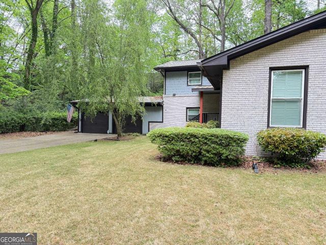 3629 Embry Circle, Atlanta, GA 30341