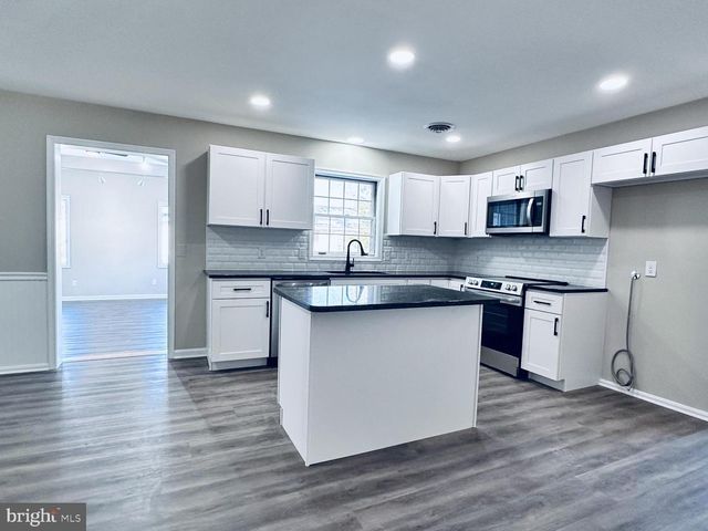 115 W HIGH ST, Felton, DE 19943