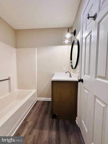 115 W HIGH ST, Felton, DE 19943