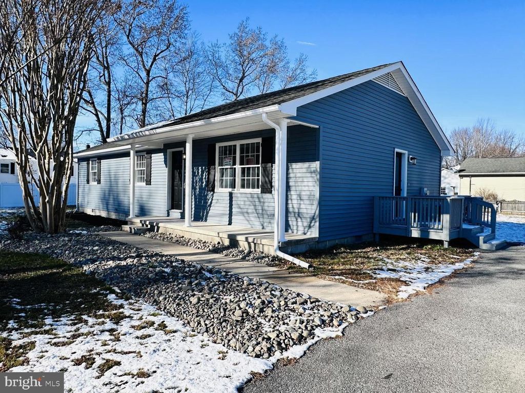 115 W HIGH ST, Felton, DE 19943