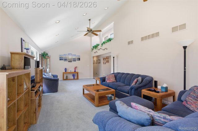 21568 Cass Street, Farmington Hills, MI 48335