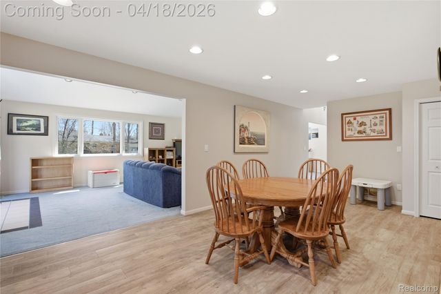 21568 Cass Street, Farmington Hills, MI 48335