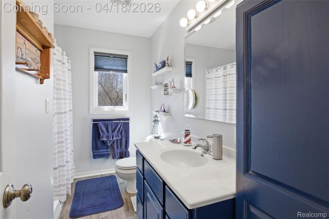 21568 Cass Street, Farmington Hills, MI 48335