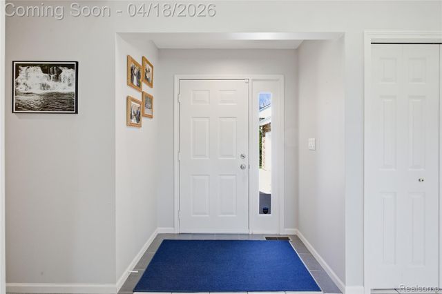 21568 Cass Street, Farmington Hills, MI 48335