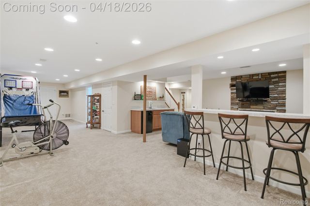 21568 Cass Street, Farmington Hills, MI 48335