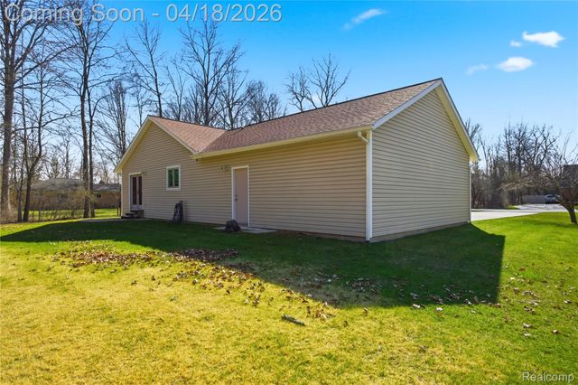 21568 Cass Street, Farmington Hills, MI 48335