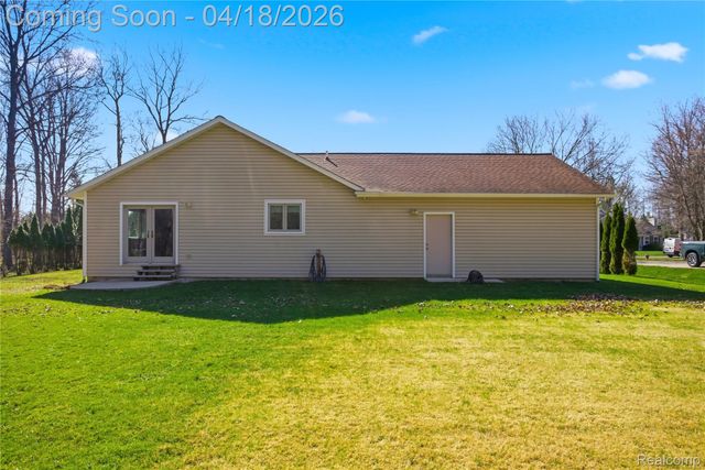 21568 Cass Street, Farmington Hills, MI 48335