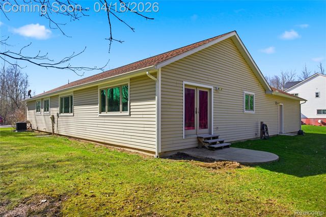 21568 Cass Street, Farmington Hills, MI 48335