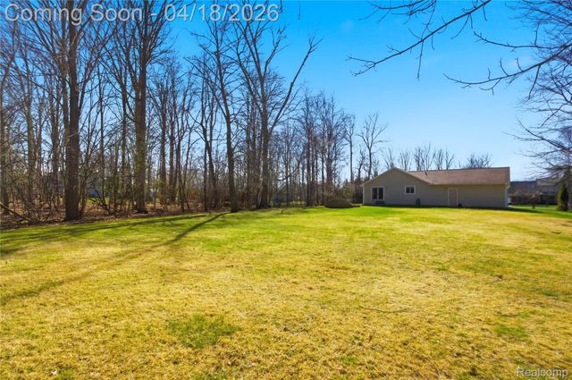 21568 Cass Street, Farmington Hills, MI 48335