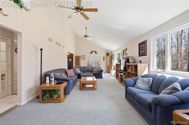 21568 Cass Street, Farmington Hills, MI 48335