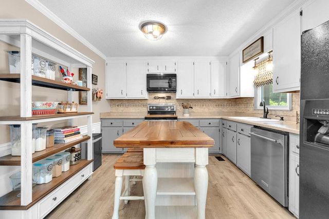 10 Fouche Drive SW, Cartersville, GA 30120