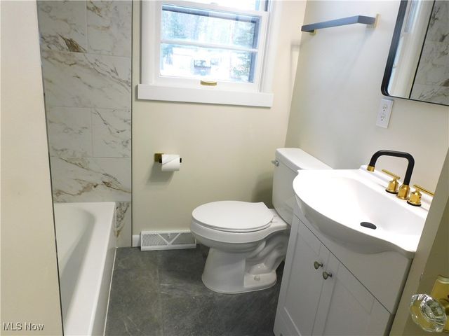 2544 W 9th Street, Ashtabula, OH 44004