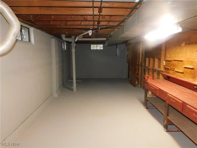 2544 W 9th Street, Ashtabula, OH 44004