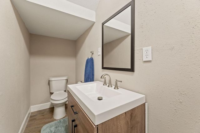 9200 W Bellfort Street 25, Houston, TX 77031