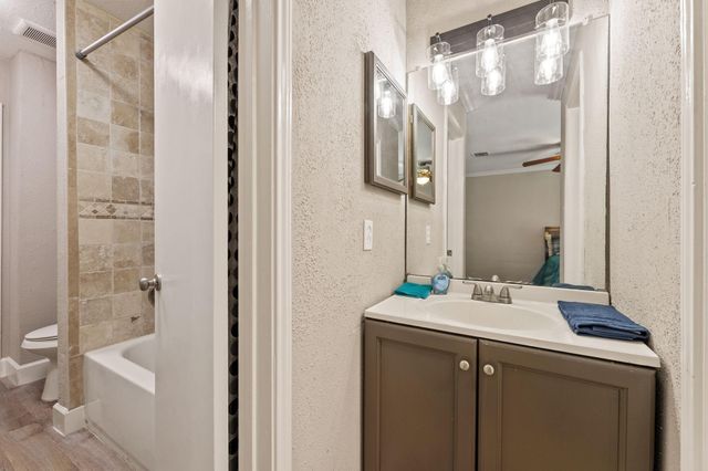 9200 W Bellfort Street 25, Houston, TX 77031