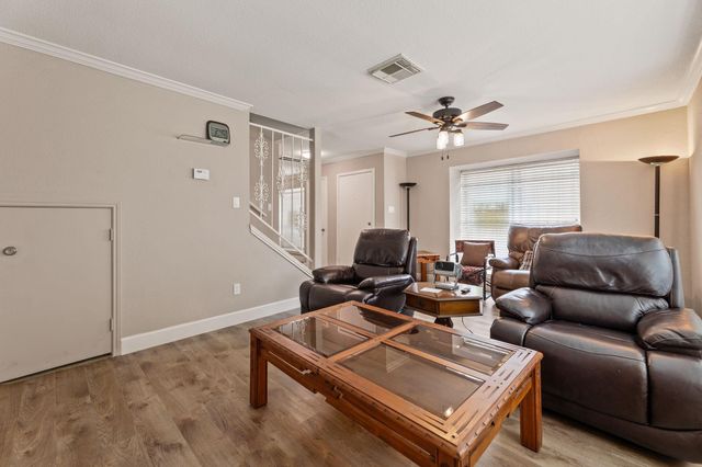 9200 W Bellfort Street 25, Houston, TX 77031