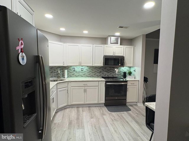 15 TITUS CT, Richboro, PA 18954