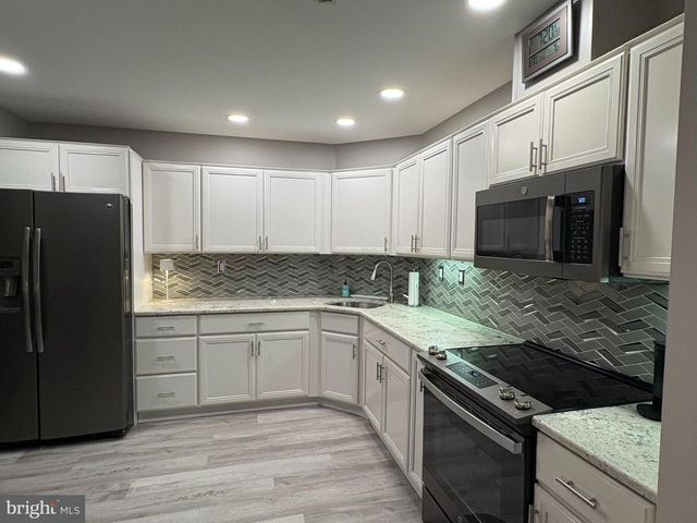 15 TITUS CT, Richboro, PA 18954