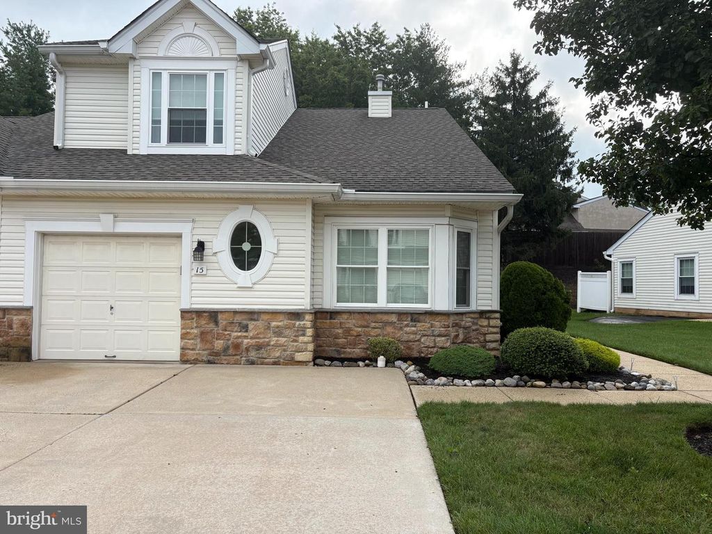 15 TITUS CT, Richboro, PA 18954